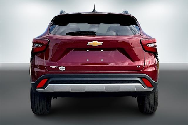 new 2025 Chevrolet Trax car, priced at $25,678