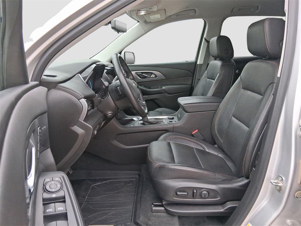 used 2021 Chevrolet Traverse car, priced at $23,991