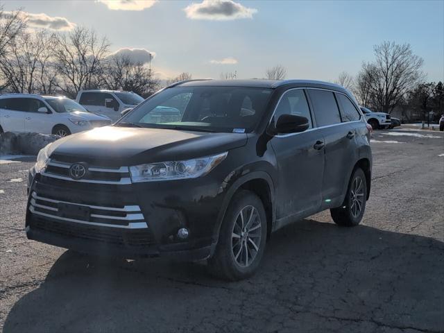 used 2019 Toyota Highlander car, priced at $24,499