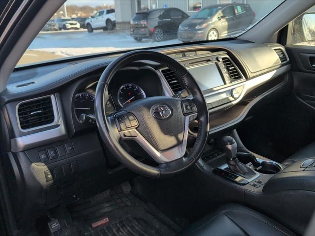 used 2019 Toyota Highlander car, priced at $24,499