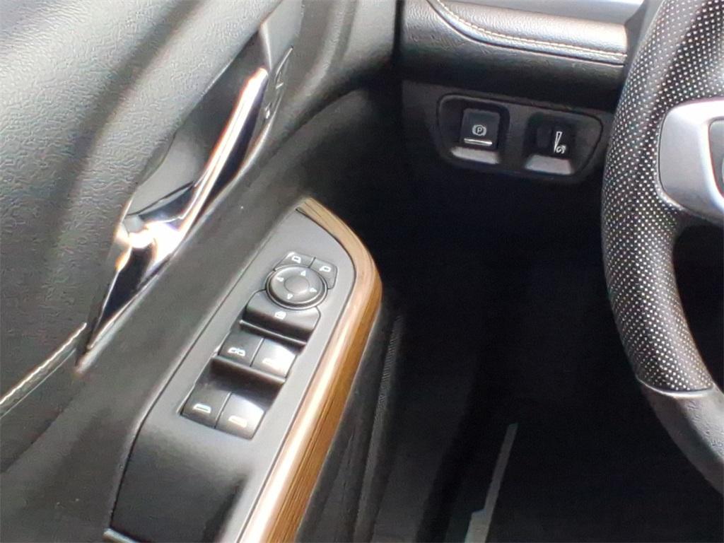 used 2021 GMC Acadia car, priced at $18,491