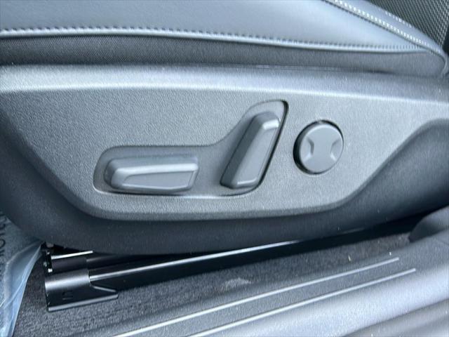 new 2025 Kia EV6 car, priced at $48,475
