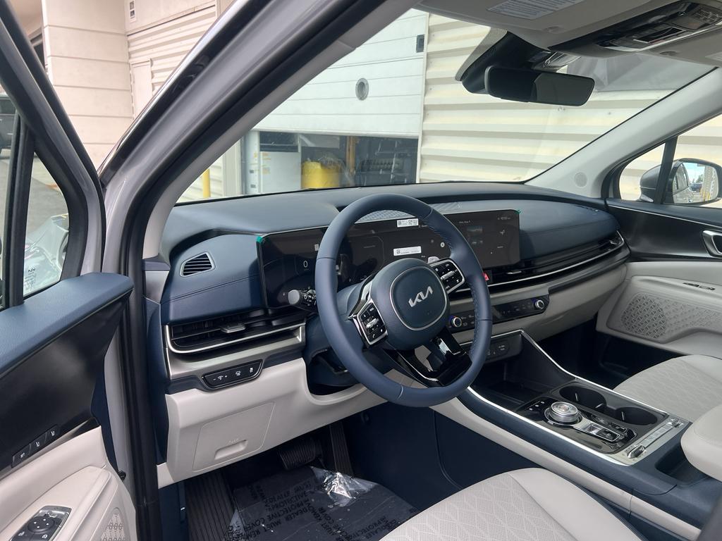 new 2026 Kia Carnival Hybrid car, priced at $50,160