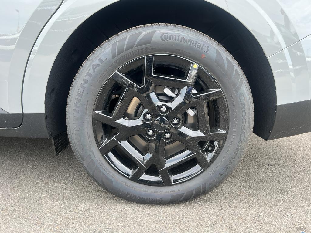 new 2026 Kia Carnival Hybrid car, priced at $50,160