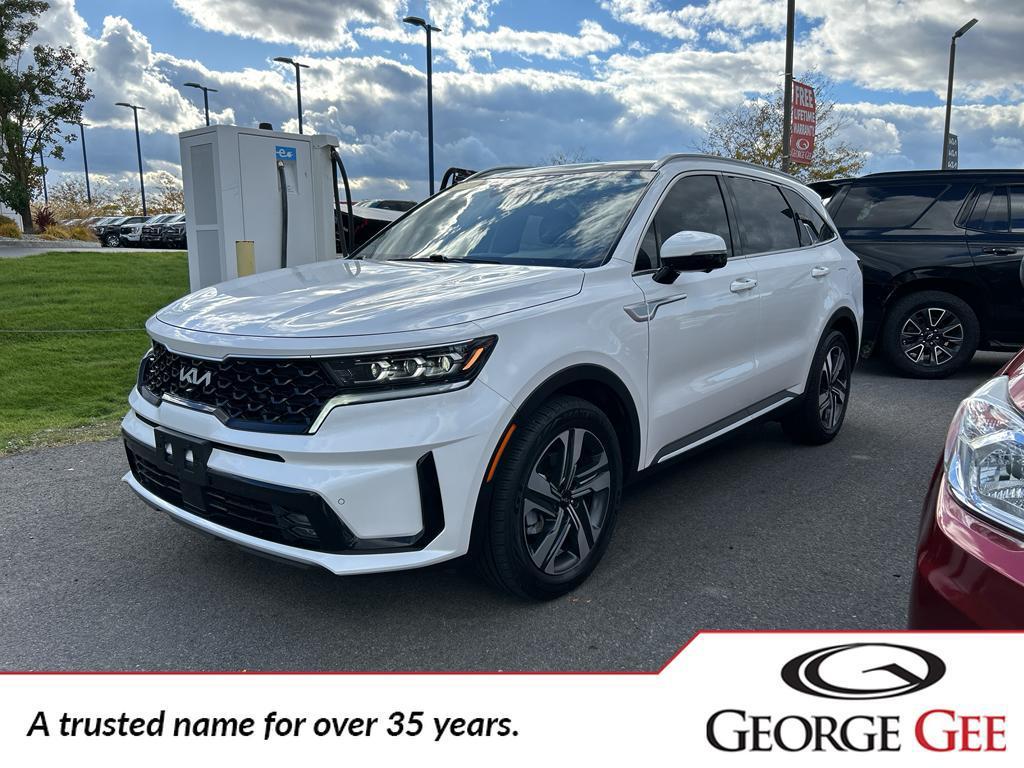 used 2022 Kia Sorento Plug-In Hybrid car, priced at $35,999