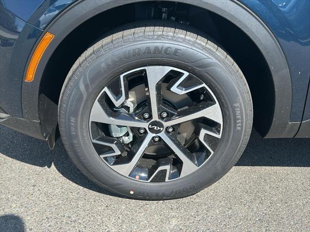 new 2025 Kia Sportage Hybrid car, priced at $33,550