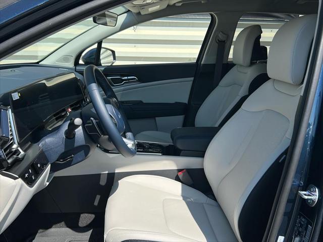 new 2025 Kia Sportage Hybrid car, priced at $33,550