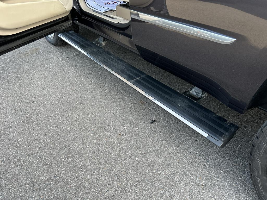 used 2015 Cadillac Escalade car, priced at $28,488