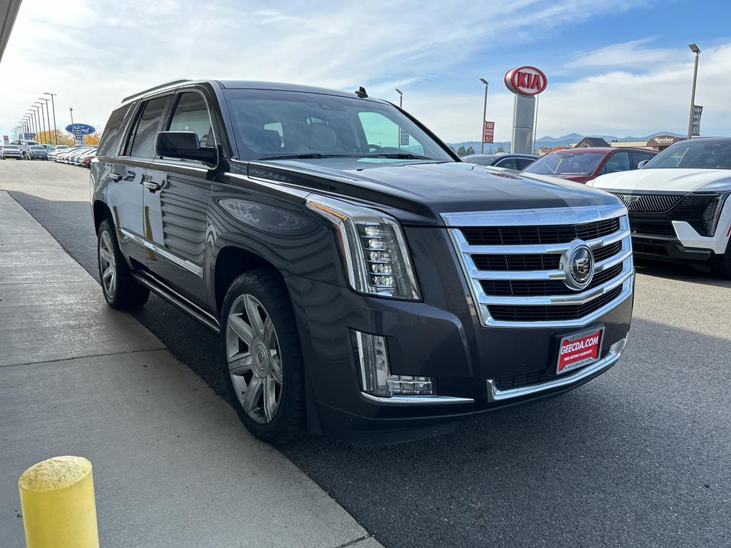 used 2015 Cadillac Escalade car, priced at $28,488