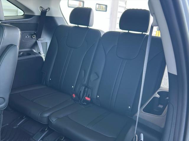 new 2025 Kia Sorento car, priced at $44,155