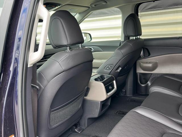 new 2026 Kia Carnival Hybrid car, priced at $44,940