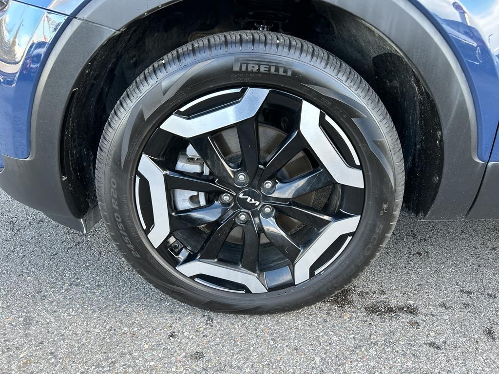 used 2025 Kia Telluride car, priced at $39,999