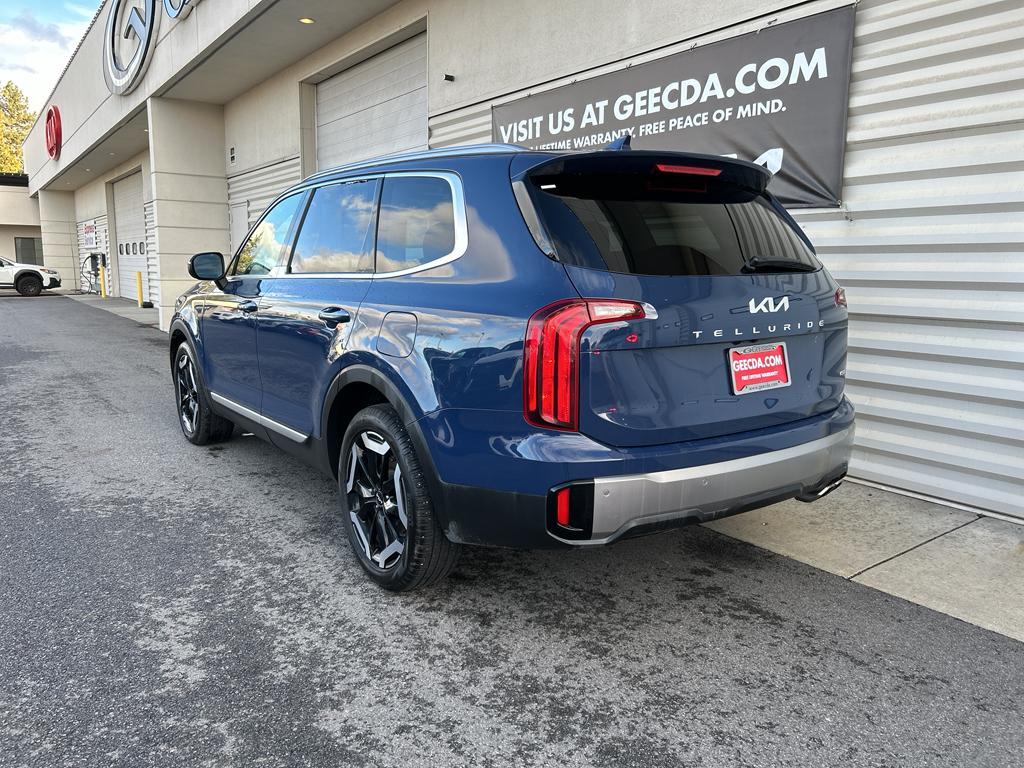 used 2025 Kia Telluride car, priced at $39,999