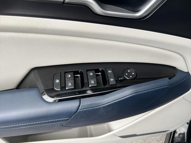 used 2023 Kia Sportage Hybrid car, priced at $24,649