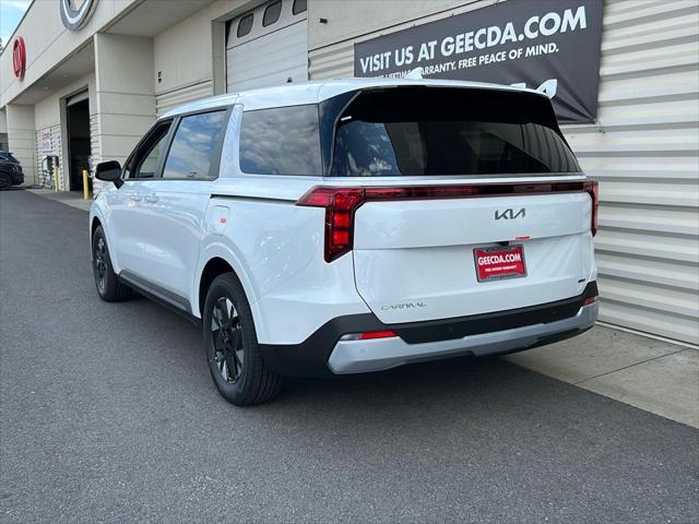 new 2026 Kia Carnival Hybrid car, priced at $42,420