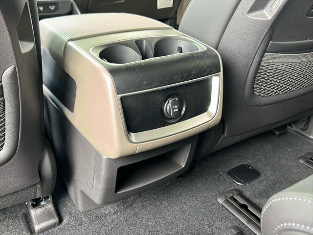 new 2026 Kia Carnival Hybrid car, priced at $42,420