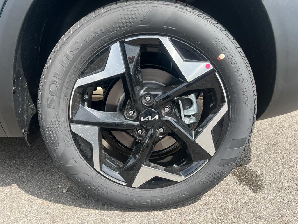 new 2026 Kia Seltos car, priced at $28,195