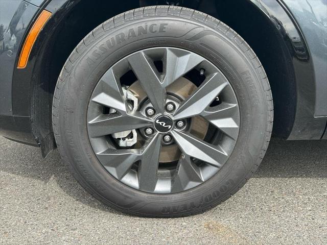 new 2025 Kia Sportage Hybrid car, priced at $40,395