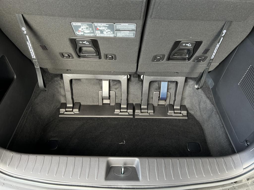 new 2026 Kia Carnival Hybrid car, priced at $53,895