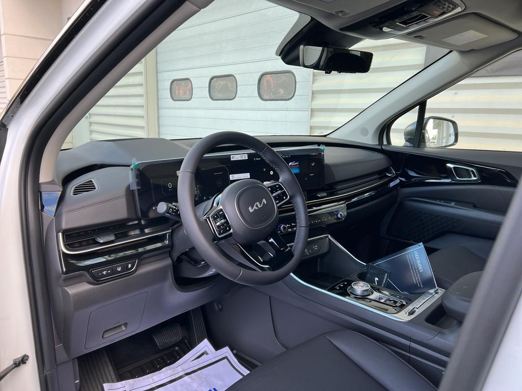 new 2026 Kia Carnival Hybrid car, priced at $53,895