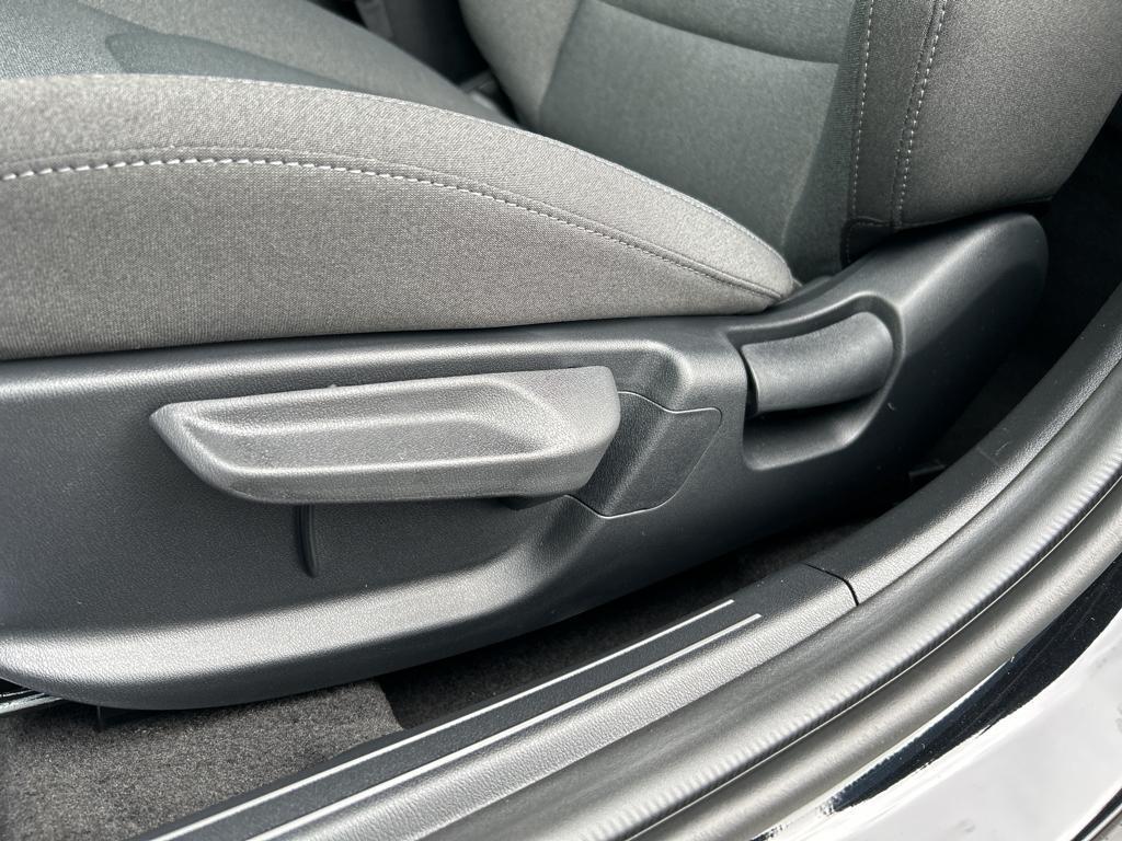 new 2025 Kia K4 car, priced at $21,000