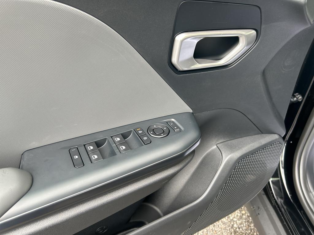 new 2025 Kia K4 car, priced at $21,000