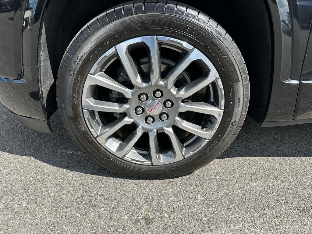 used 2023 GMC Acadia car, priced at $40,260