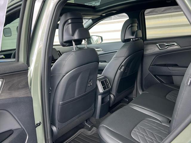 new 2025 Kia Sportage car, priced at $34,880