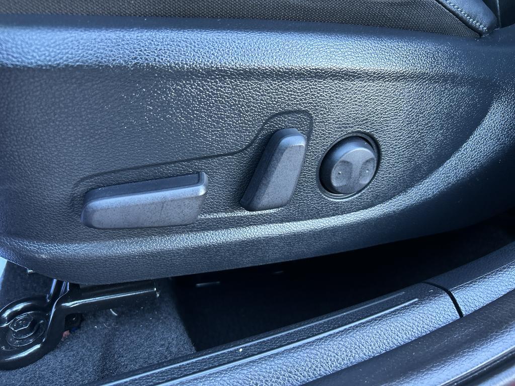 used 2024 Kia Seltos car, priced at $28,900