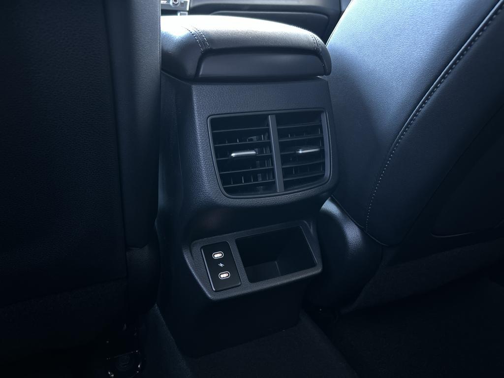 used 2024 Kia Seltos car, priced at $28,900