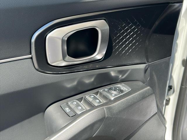 new 2025 Kia Sorento car, priced at $37,055