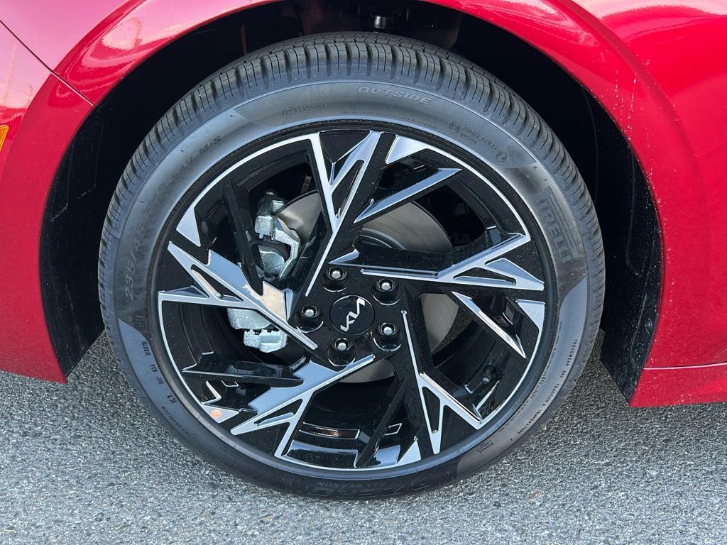 new 2026 Kia K5 car, priced at $30,160