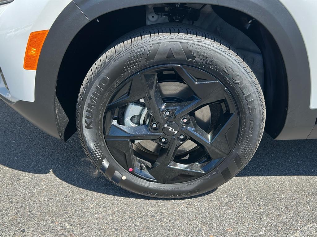 new 2026 Kia Seltos car, priced at $30,370