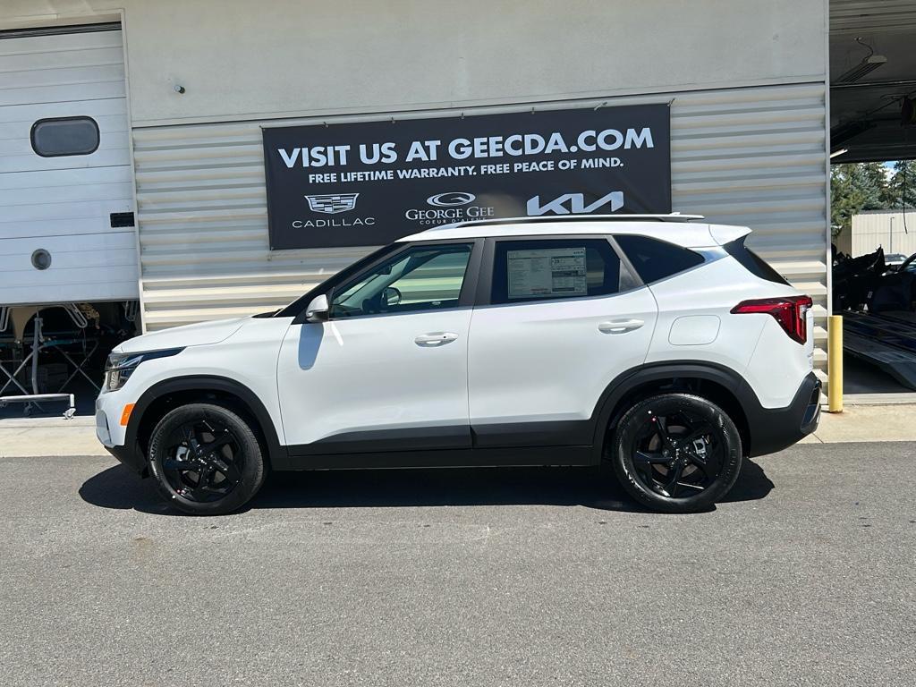 new 2026 Kia Seltos car, priced at $30,370