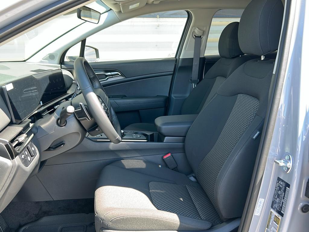 new 2026 Kia Sportage car, priced at $33,180