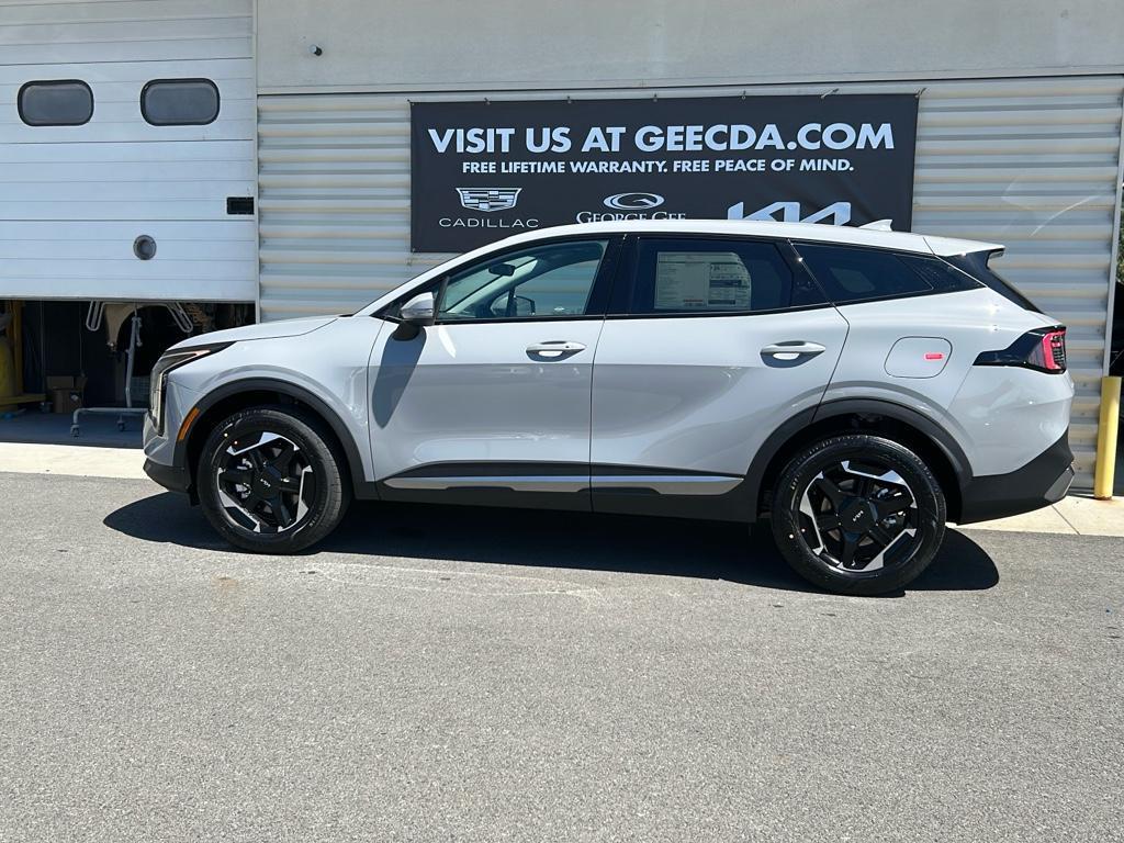new 2026 Kia Sportage car, priced at $33,180