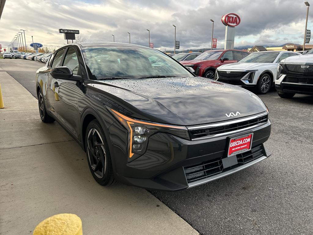 new 2025 Kia K4 car, priced at $24,085