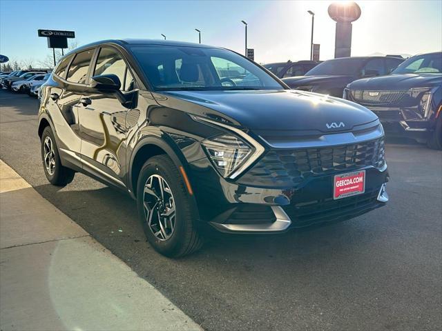new 2025 Kia Sportage car, priced at $30,540