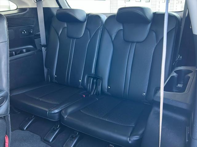 used 2023 Kia Sorento Hybrid car, priced at $33,999