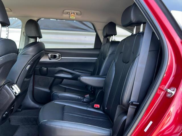 used 2023 Kia Sorento Hybrid car, priced at $33,999