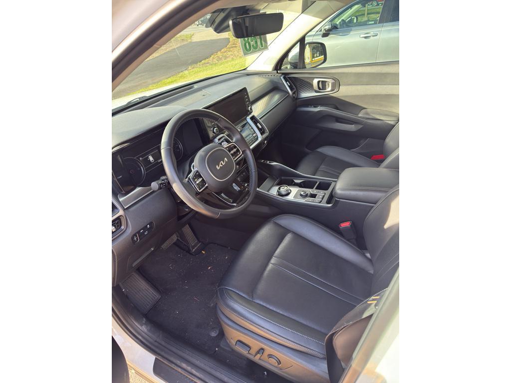 used 2023 Kia Sorento Hybrid car, priced at $32,000