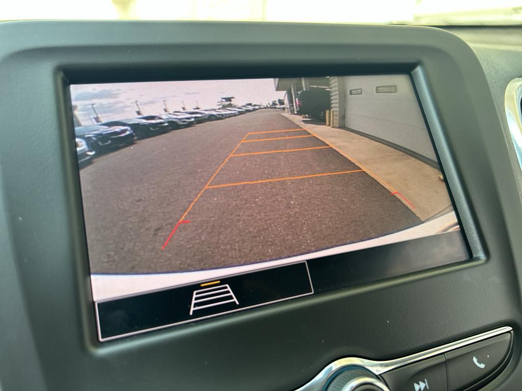 used 2023 Chevrolet Equinox car, priced at $24,000