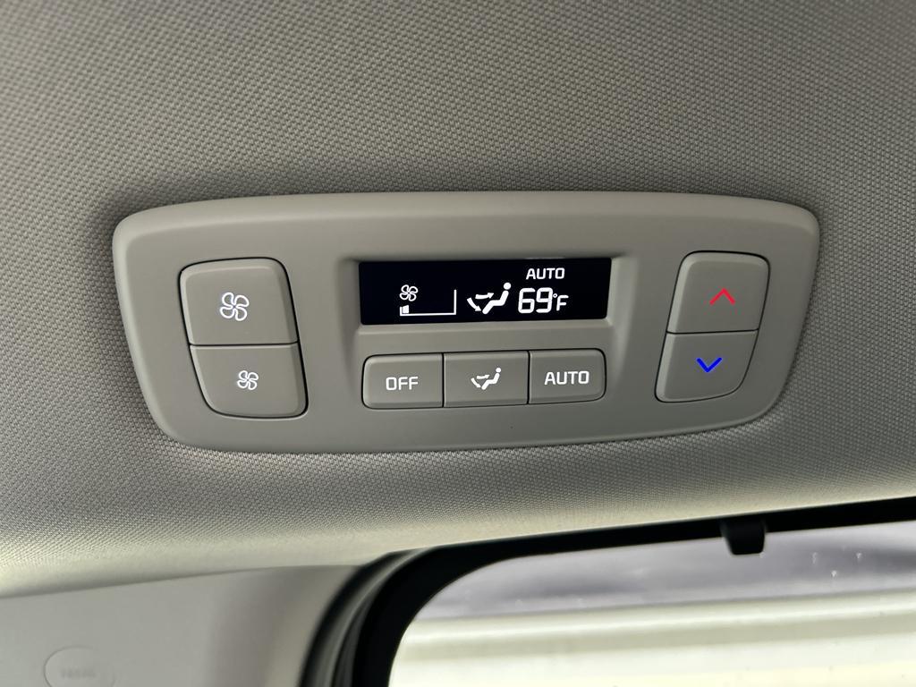new 2026 Kia Carnival car, priced at $41,885