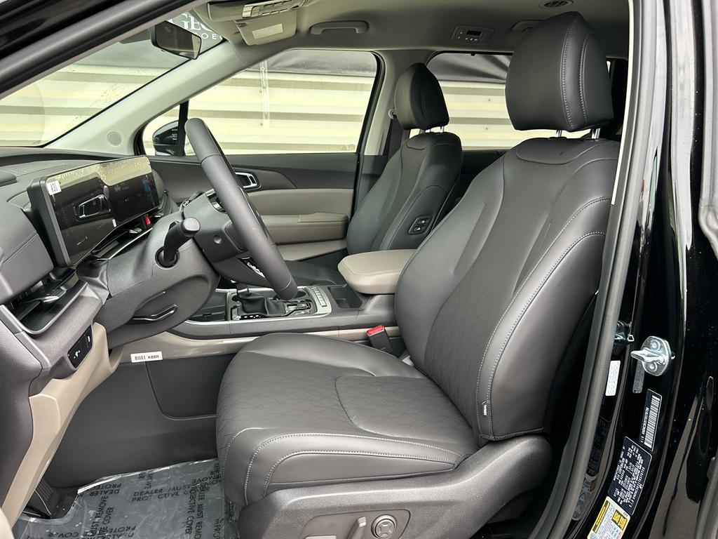 new 2026 Kia Carnival car, priced at $41,885