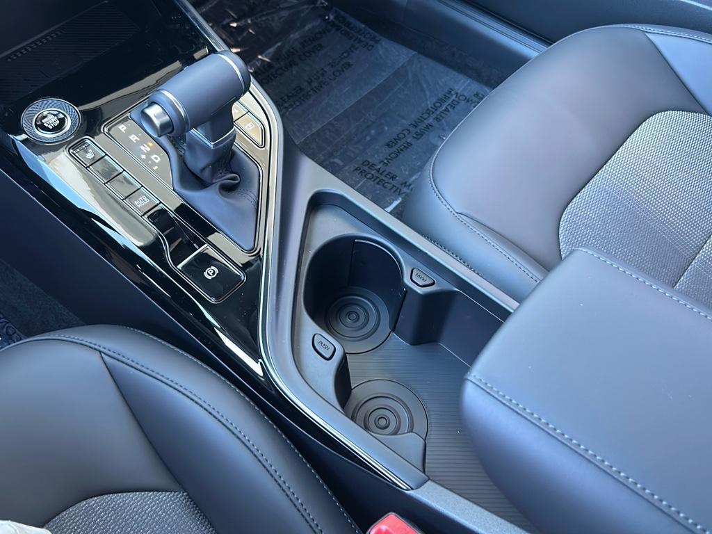 new 2025 Kia Niro car, priced at $29,990