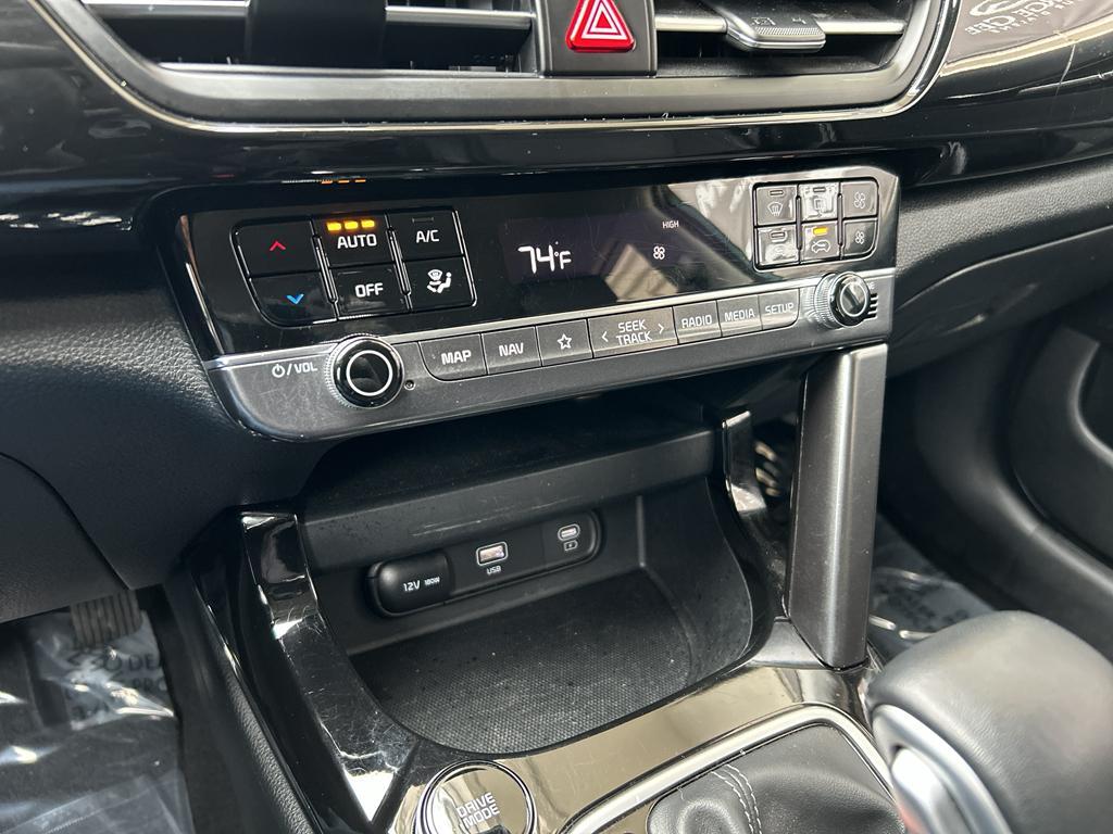 used 2024 Kia Seltos car, priced at $21,999