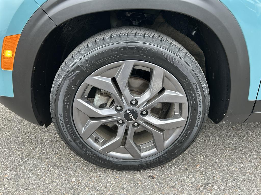 used 2024 Kia Seltos car, priced at $21,999