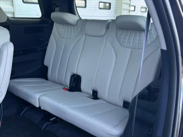 used 2024 Hyundai Palisade car, priced at $44,991