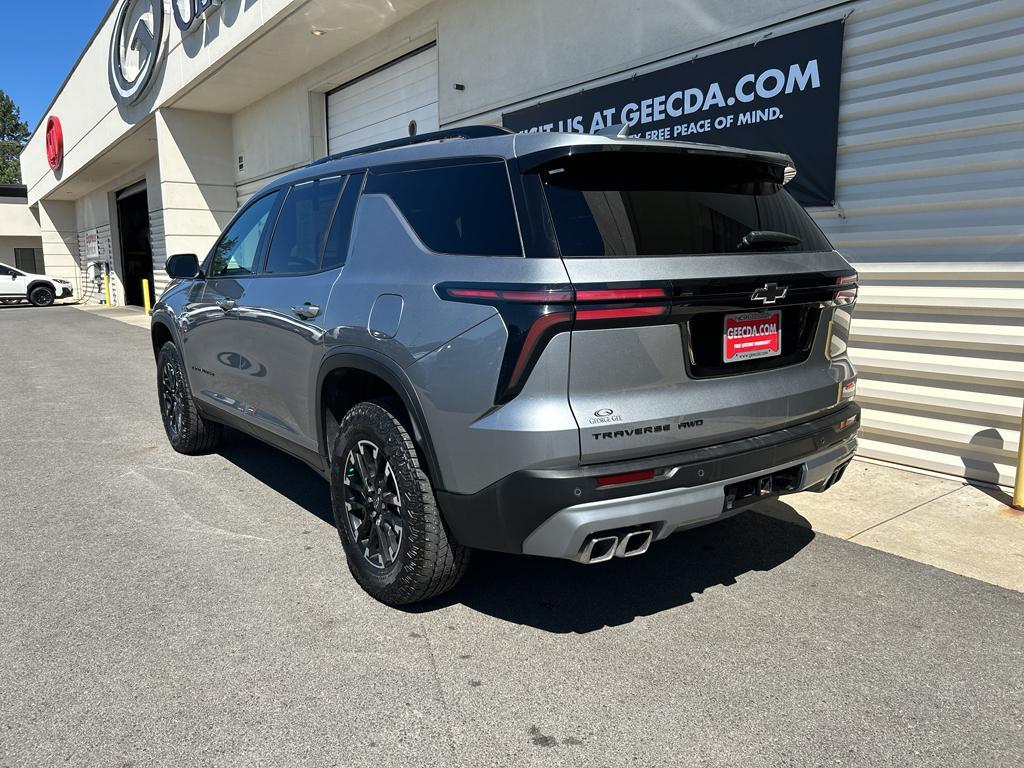 used 2024 Chevrolet Traverse car, priced at $46,000