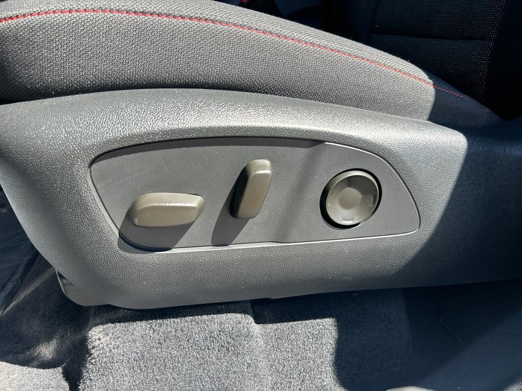 used 2024 Chevrolet Traverse car, priced at $46,000